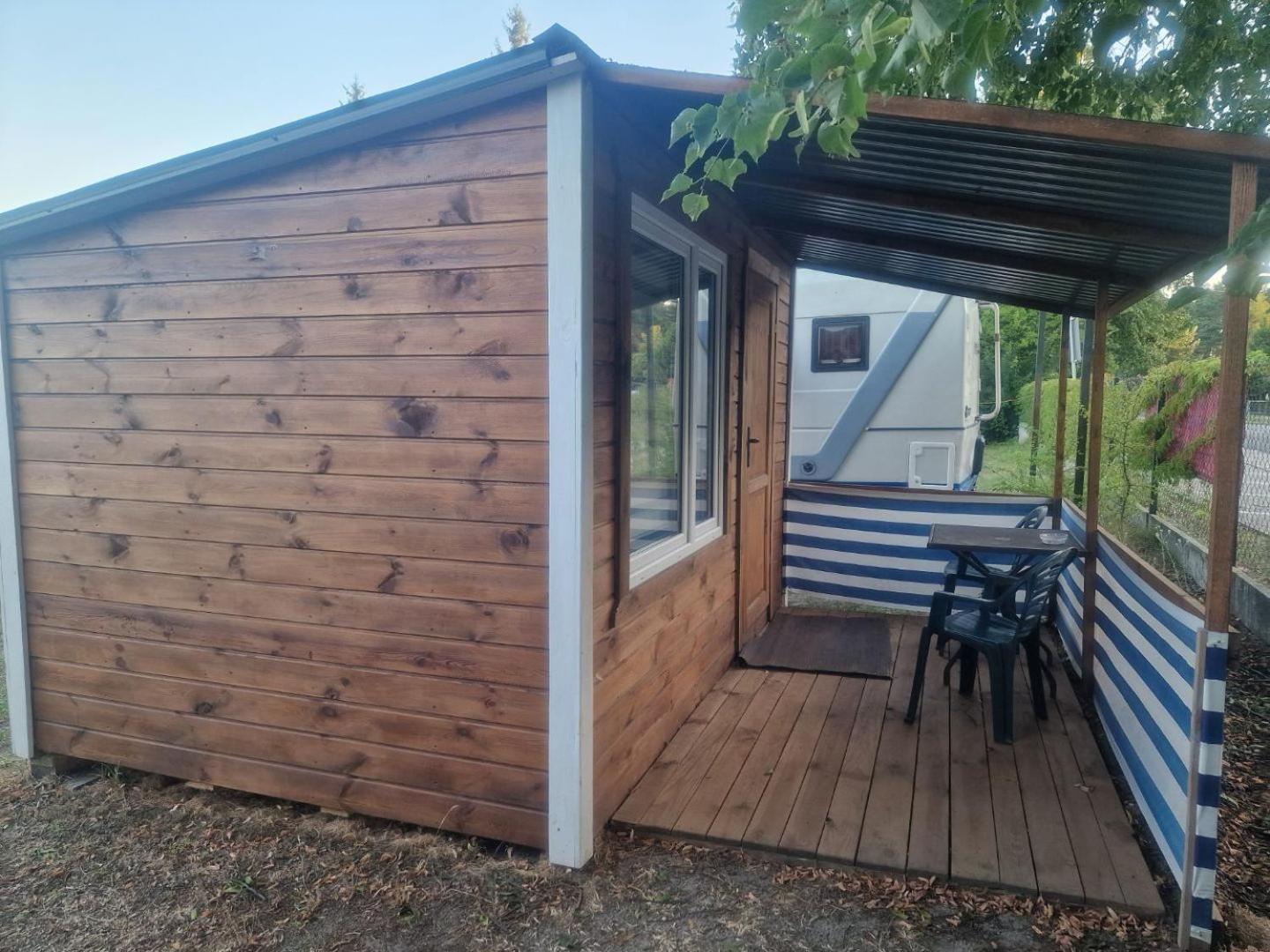Glamping Na Polu Kempingowym Holiday home